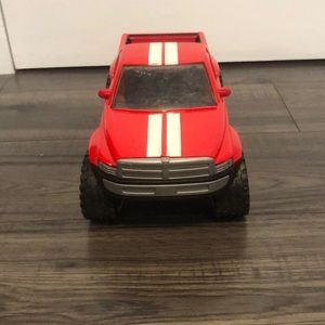 DODGE TOY TRUCK • Grip Tires
